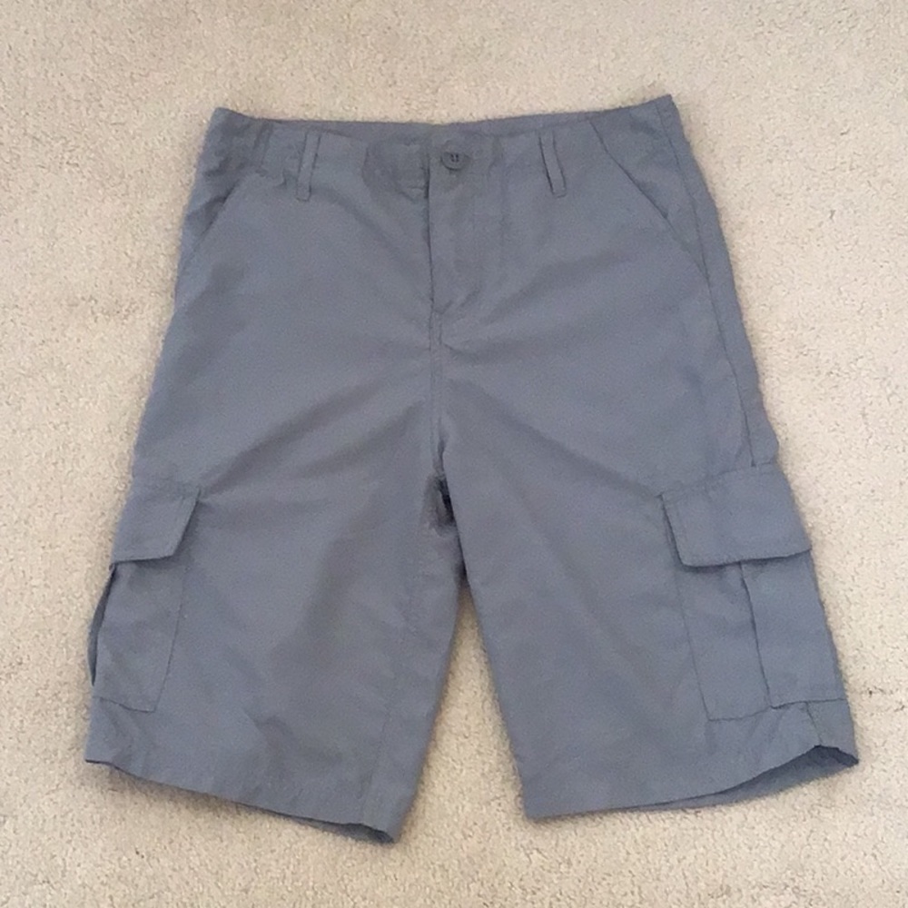 BOYS DC GREY CARGO SHORTS SIZE 14